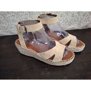 NWOB  Franco Sarto Pellia Beige Suede Espadrille Sandals/Sz. 7M